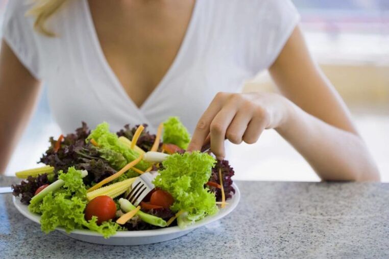 eat a vegetable salad on your favorite diet